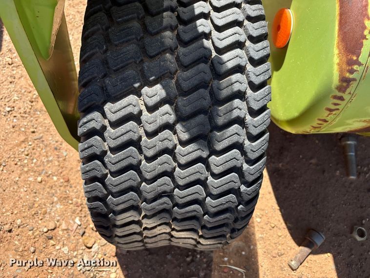 image for item FC2052 2016 Claas 380 L35 pickup head