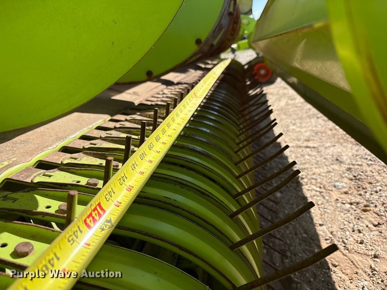 image for item FC2053 2014 Claas 380 L35 380 pick up head