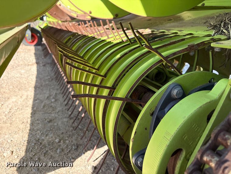 image for item FC2053 2014 Claas 380 L35 380 pick up head