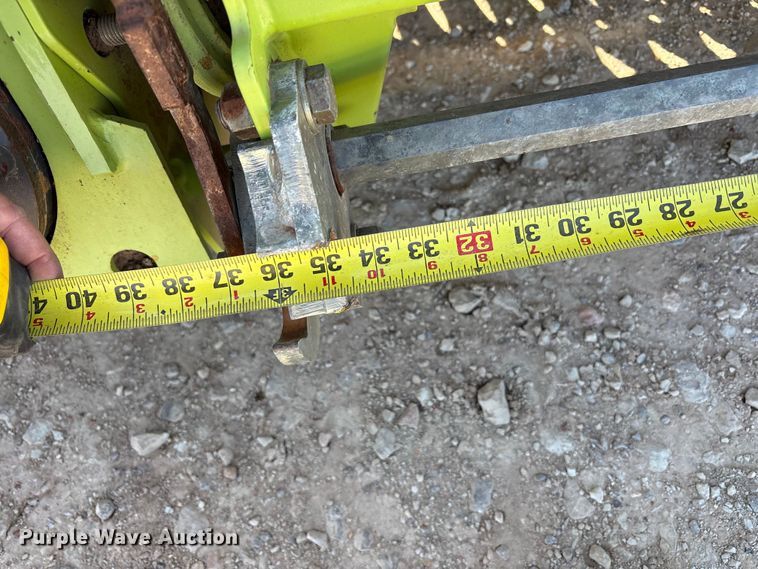 image for item FC2053 2014 Claas 380 L35 380 pick up head