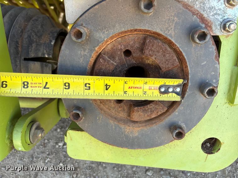 image for item FC2053 2014 Claas 380 L35 380 pick up head