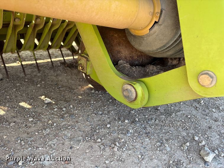 image for item FC2053 2014 Claas 380 L35 380 pick up head