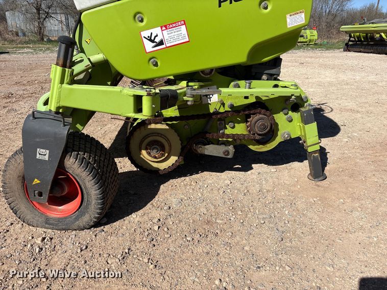 image for item FC2053 2014 Claas 380 L35 380 pick up head