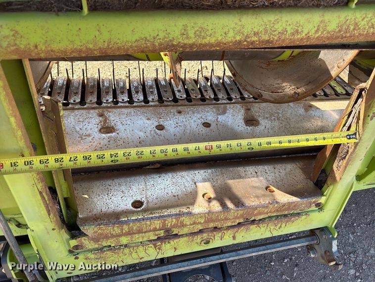 image for item FC2054 2017 Claas 380 L36 pickup head