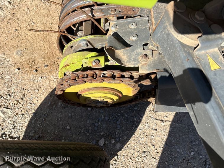 image for item FC2054 2017 Claas 380 L36 pickup head