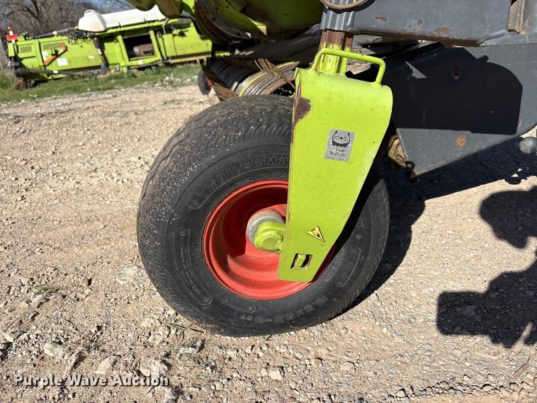 image for item FC2054 2017 Claas 380 L36 pickup head