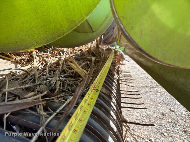 image for item FC2055 2020 Claas 380 L36 pickup head