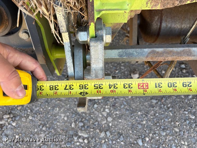 image for item FC2055 2020 Claas 380 L36 pickup head