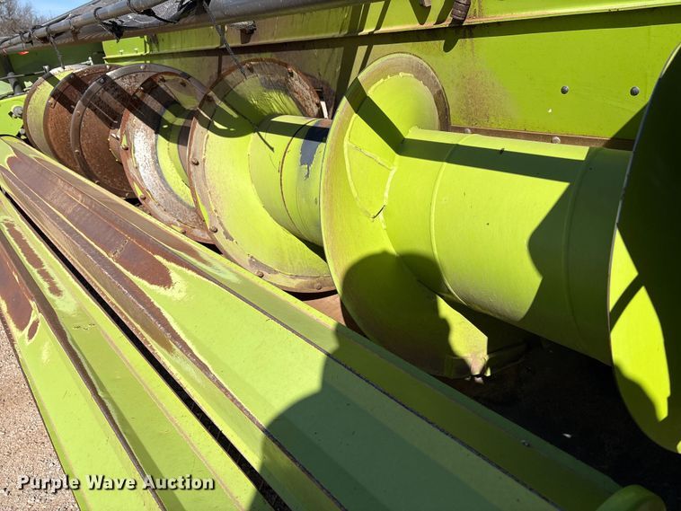 image for item FC2056 2020 Claas 380 L36 pickup head