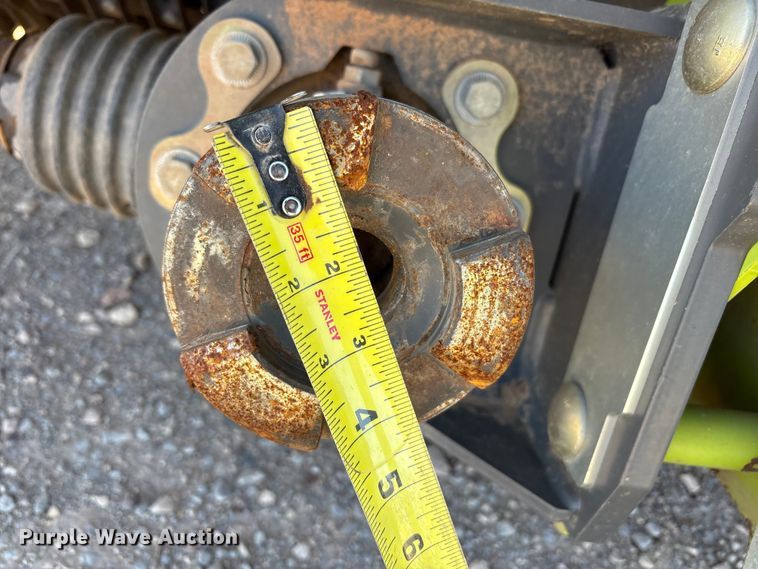 image for item FC2056 2020 Claas 380 L36 pickup head