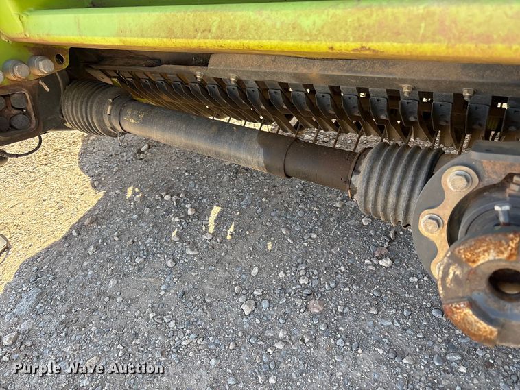 image for item FC2056 2020 Claas 380 L36 pickup head