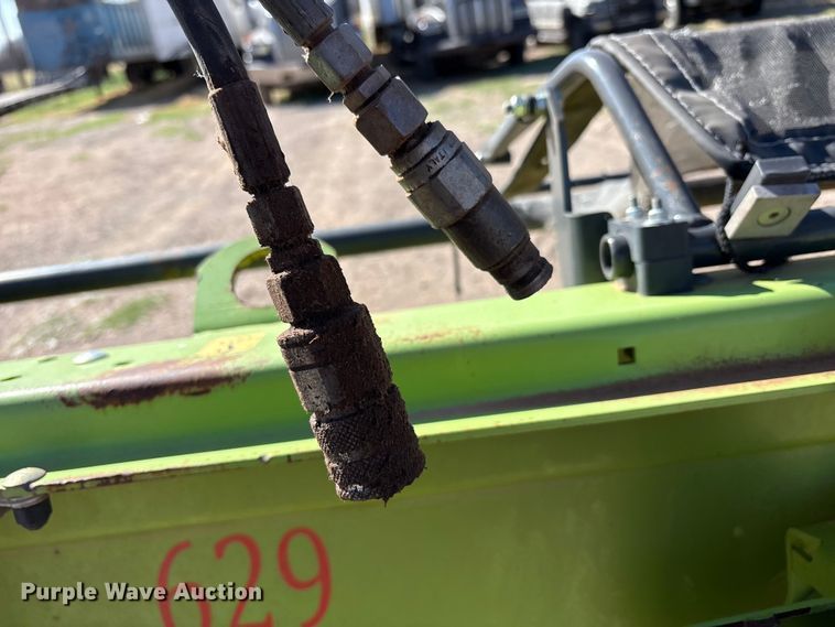 image for item FC2056 2020 Claas 380 L36 pickup head