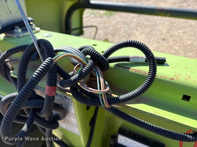 image for item FC2056 2020 Claas 380 L36 pickup head