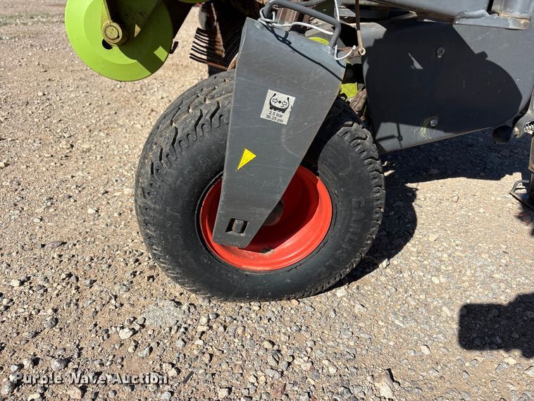 image for item FC2056 2020 Claas 380 L36 pickup head