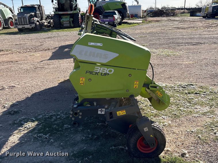 image for item FC2057 2019 Claas 380 L36 pickup head
