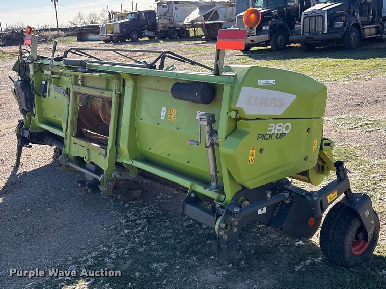 image for item FC2057 2019 Claas 380 L36 pickup head