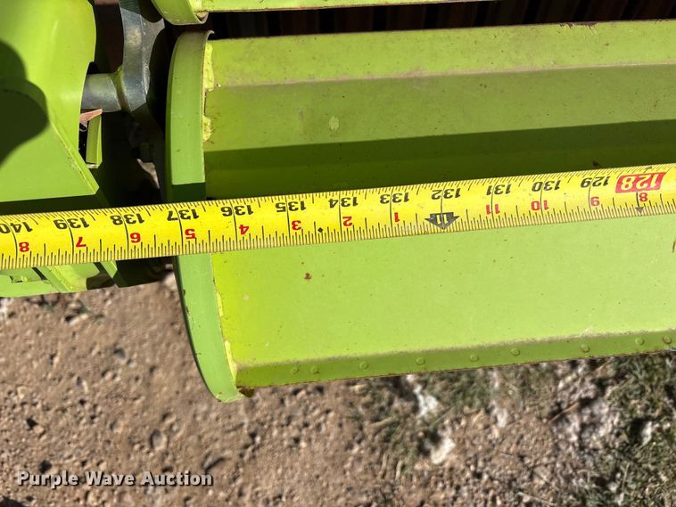 image for item FC2057 2019 Claas 380 L36 pickup head