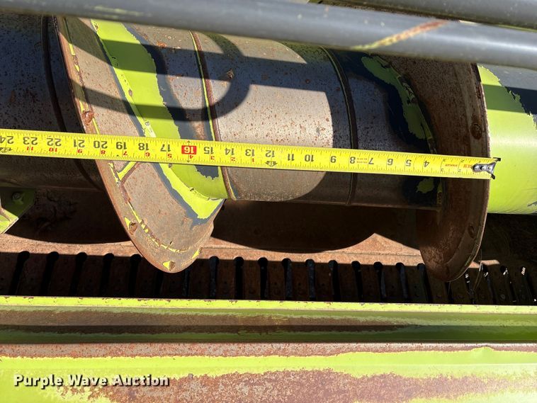 image for item FC2057 2019 Claas 380 L36 pickup head