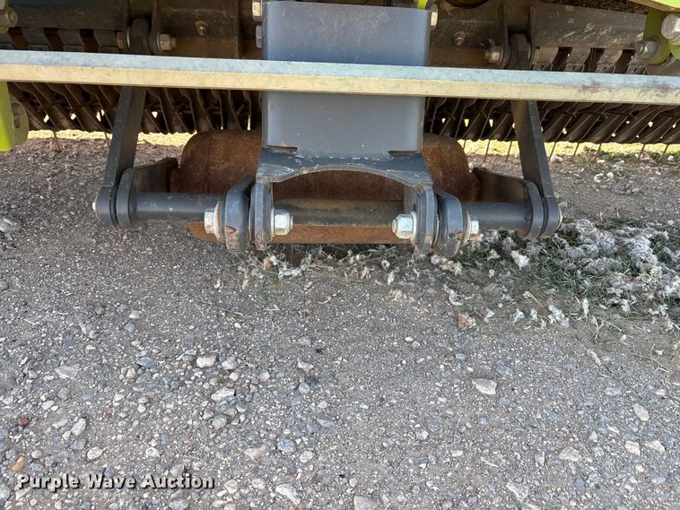 image for item FC2057 2019 Claas 380 L36 pickup head