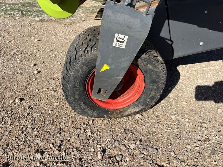 image for item FC2057 2019 Claas 380 L36 pickup head