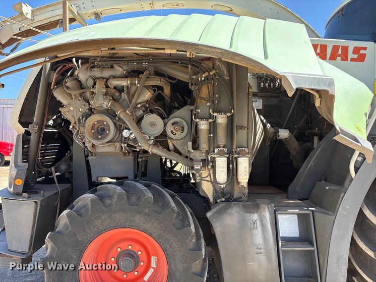 image for item FC2058 Claas Jaguar 980 forage harvester