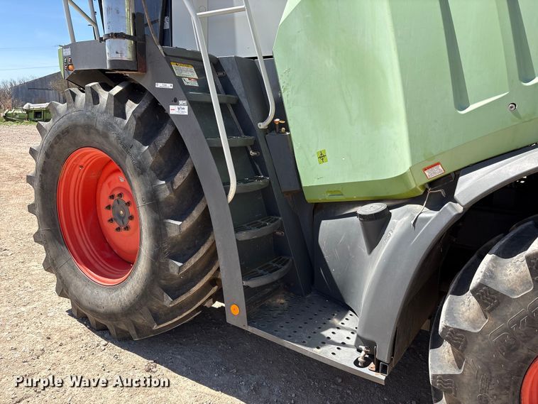 image for item FC2058 Claas Jaguar 980 forage harvester