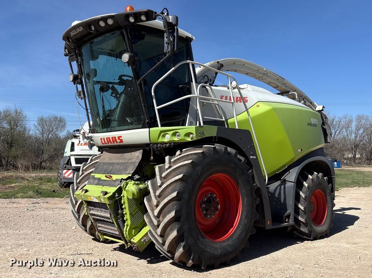 image for item FC2059 Claas Jaguar 970 forage harvester