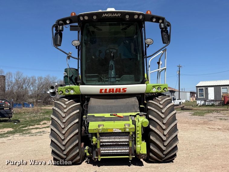 image for item FC2059 Claas Jaguar 970 forage harvester
