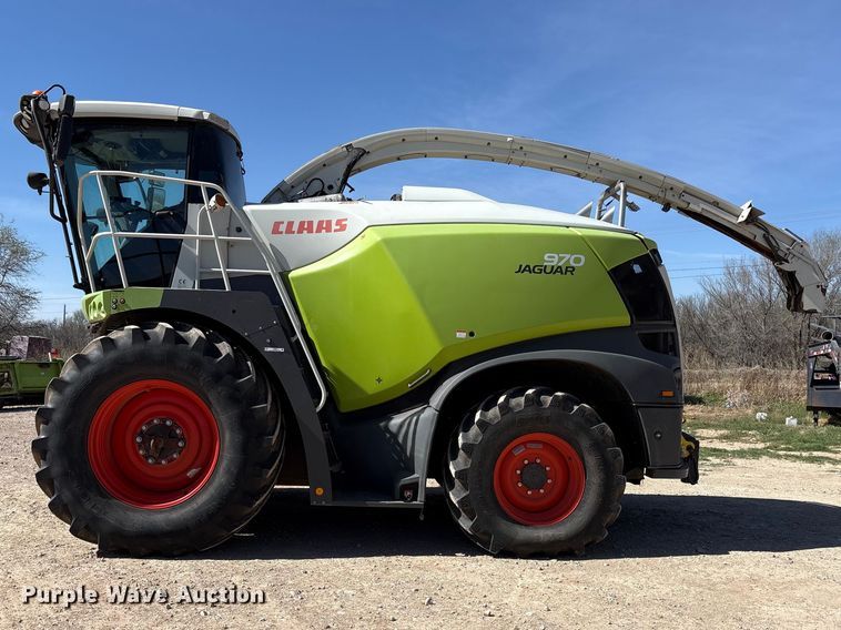 image for item FC2059 Claas Jaguar 970 forage harvester