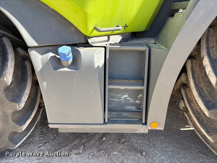 image for item FC2059 Claas Jaguar 970 forage harvester