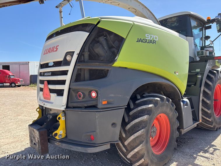 image for item FC2059 Claas Jaguar 970 forage harvester