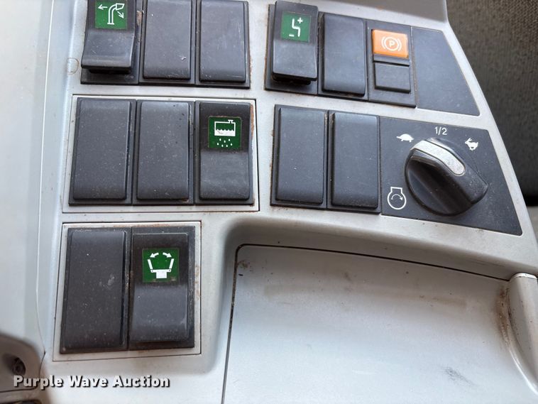 image for item FC2059 Claas Jaguar 970 forage harvester