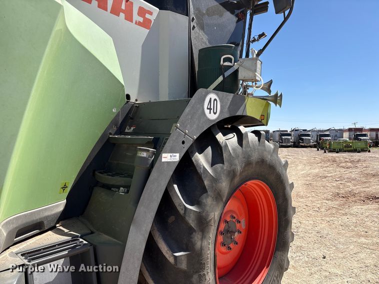 image for item FC2060 Claas Jaguar 980 forage harvester