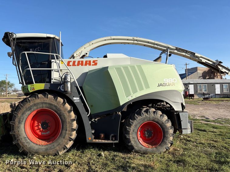 image for item FC2061 Claas Jaguar 980 forage harvester