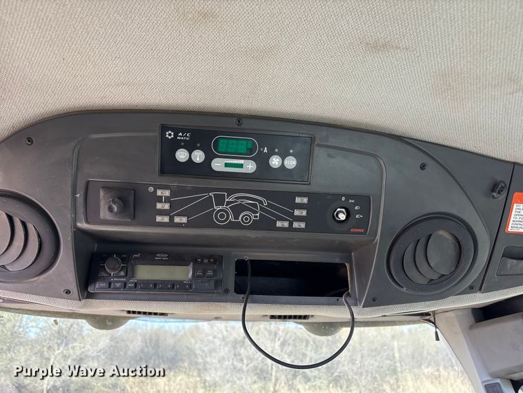 image for item FC2061 Claas Jaguar 980 forage harvester