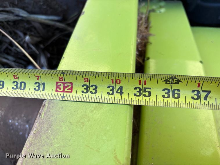 image for item FC2062 2020 Claas 600 L80 rotary forage head