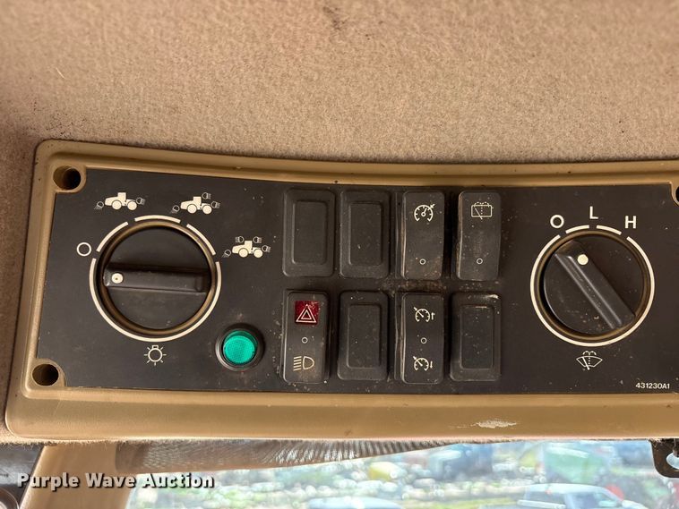 image for item FC2077 2005 Case STX425H 4WD tractor