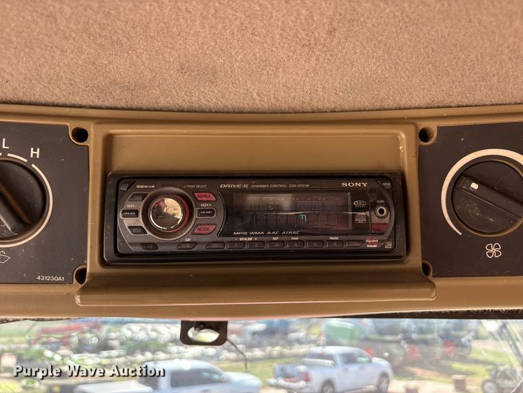 image for item FC2077 2005 Case STX425H 4WD tractor