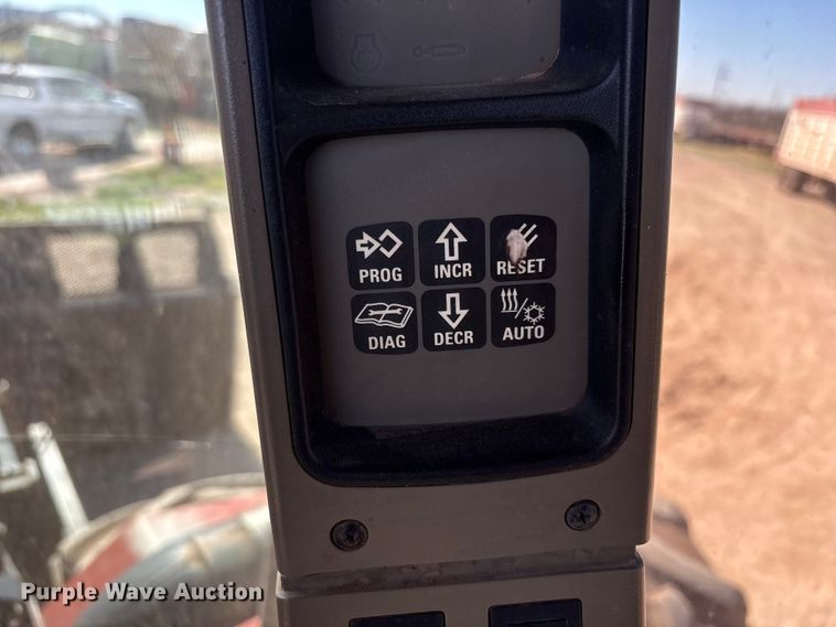 image for item FC2077 2005 Case STX425H 4WD tractor