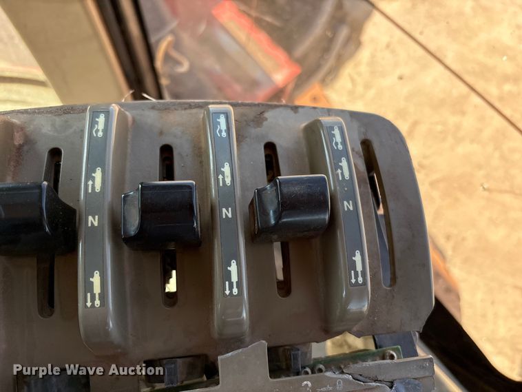 image for item FC2077 2005 Case STX425H 4WD tractor