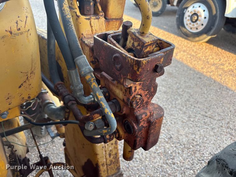 image for item FC2111 Massey Ferguson MF30 tractor