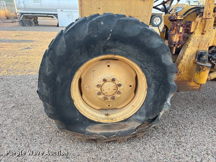 image for item FC2111 Massey Ferguson MF30 tractor