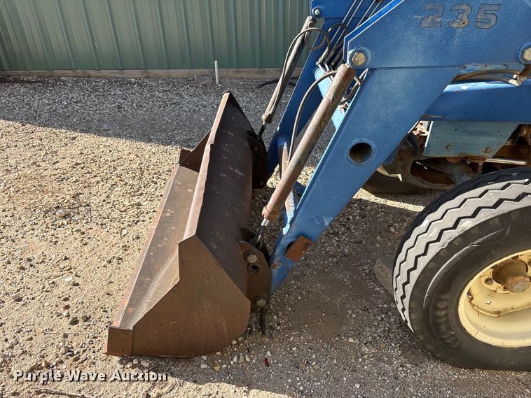 image for item FC2115 Universal U-350 tractor