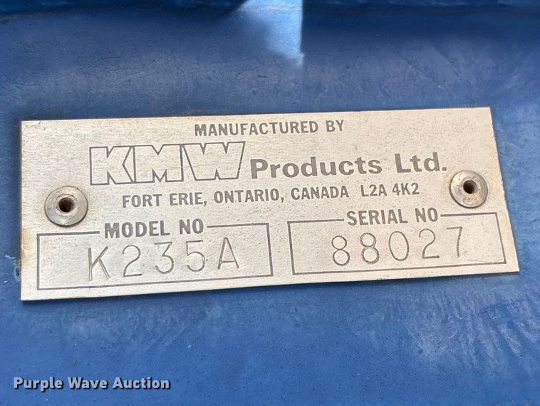 image for item FC2115 Universal U-350 tractor