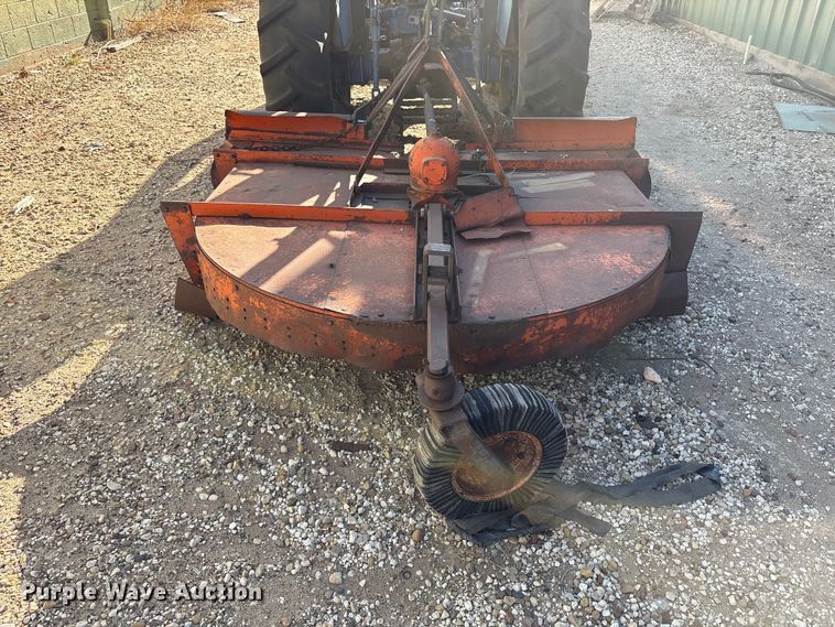 image for item FC2115 Universal U-350 tractor