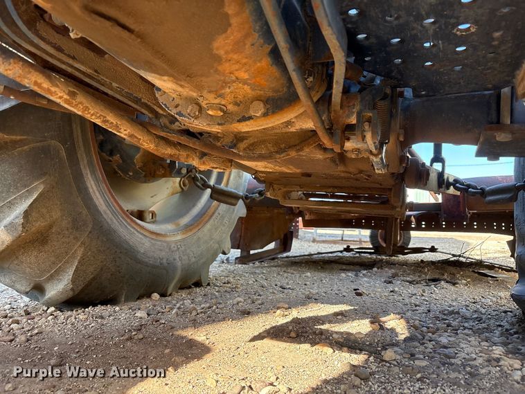 image for item FC2115 Universal U-350 tractor