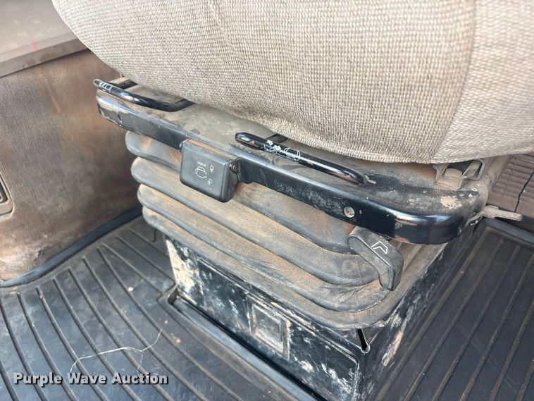 image for item FC2170 John Deere 8100 HFWD tractor