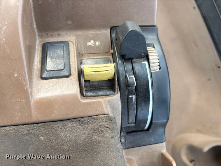 image for item FC2170 John Deere 8100 HFWD tractor