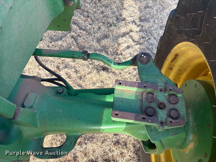 image for item FC2171 2003 John Deere 8120 HFWD tractor