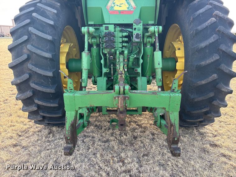 image for item FC2171 2003 John Deere 8120 HFWD tractor